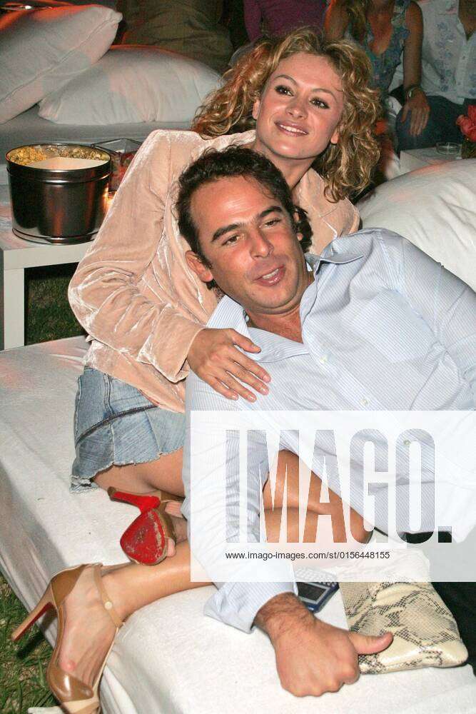 elizabeth harrison feet 2