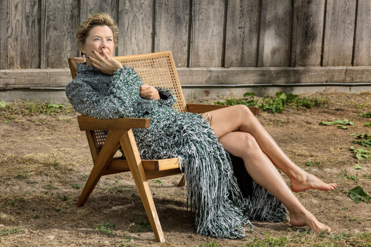 elizabeth harrison feet 6