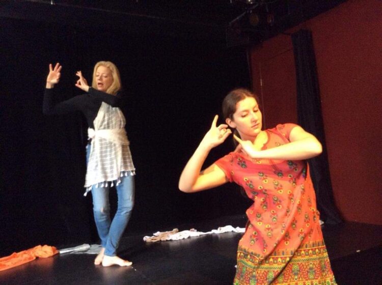 elizabeth hess feet 6