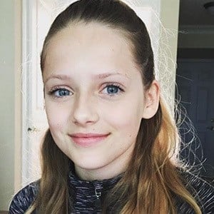 elizabeth hiley feet 6