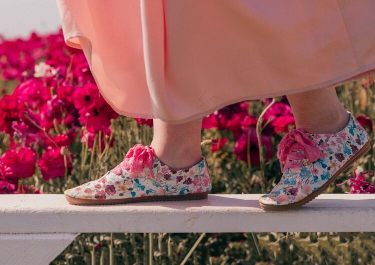 elizabeth hugen feet 5