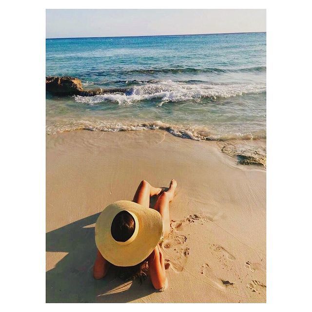 elizabeth lopez feet 5