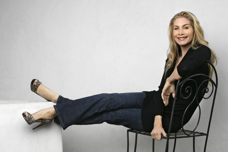 elizabeth mitchell feet 4 scaled
