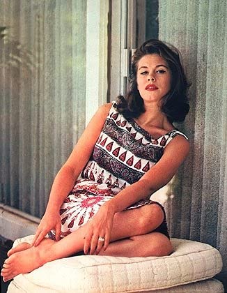 elizabeth montgomery feet 6