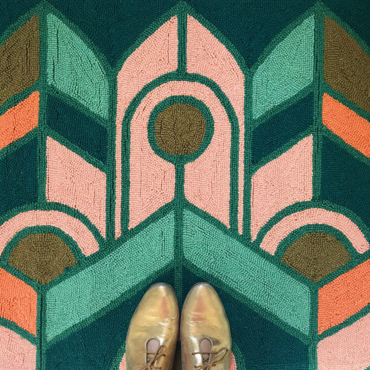 elizabeth olwen feet 3