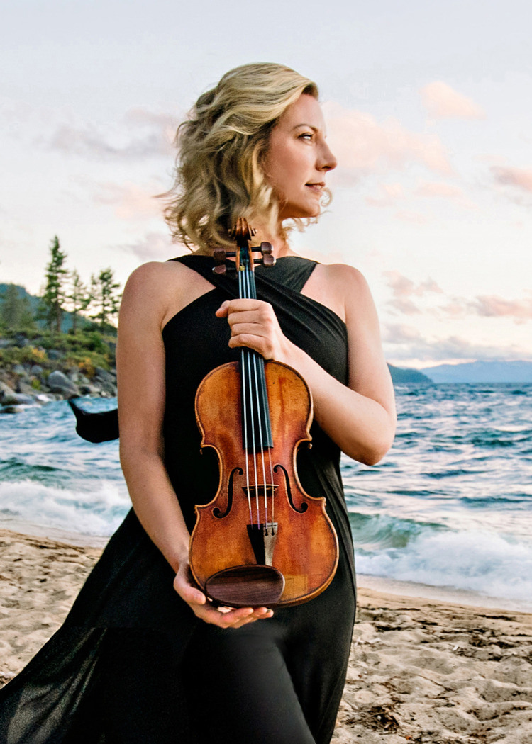 elizabeth pitcairn feet 5