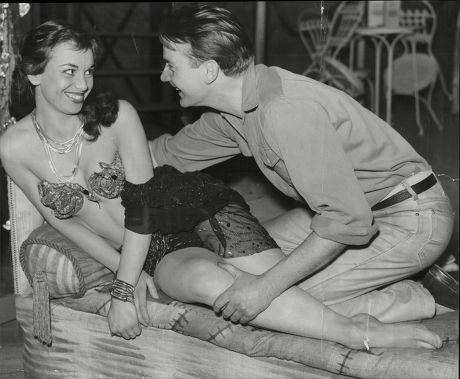 elizabeth seal feet 6