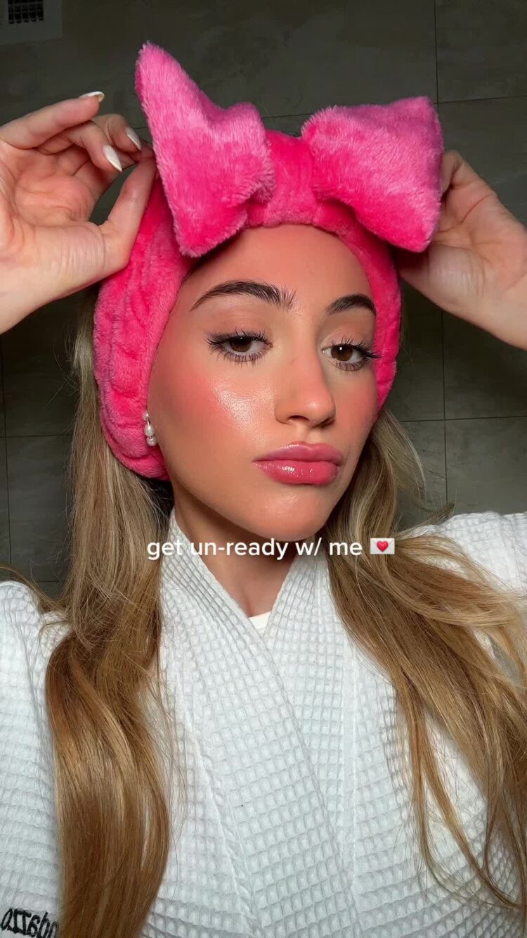 elizabeth seropian feet 6