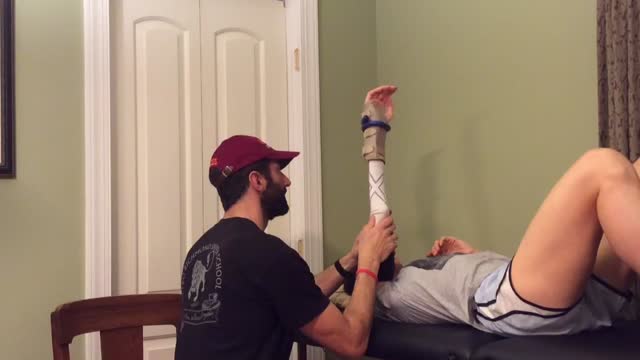 elizabeth seward feet 6