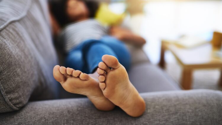 elizabeth sinai feet 1