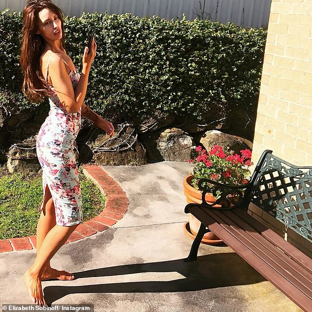 elizabeth sobinoff feet 1