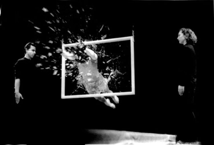 elizabeth streb feet 6