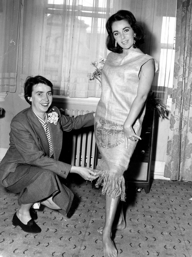 elizabeth taylor feet 5