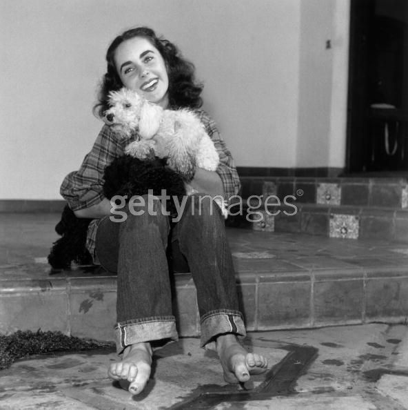 elizabeth taylor feet 6