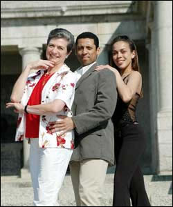 elizabeth triegaardt feet 6