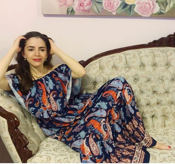 elizabeth valdez feet 2