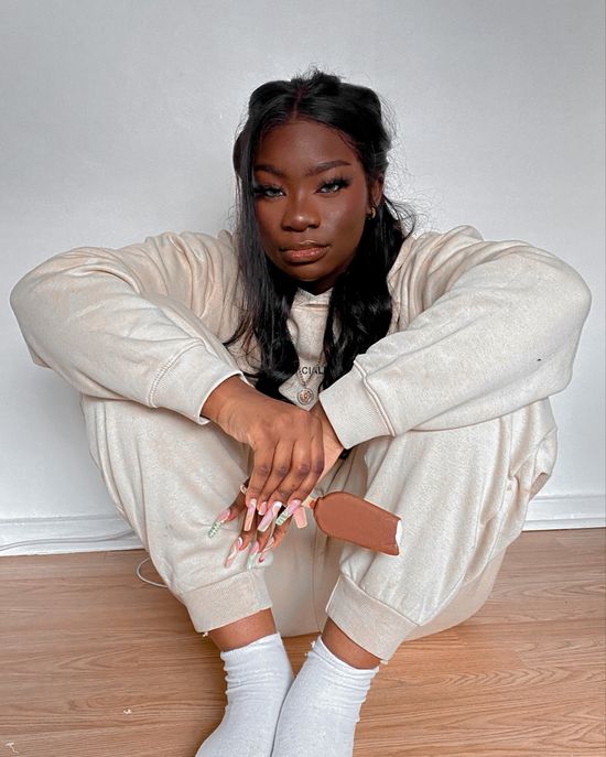 elizabeth wosho feet 2