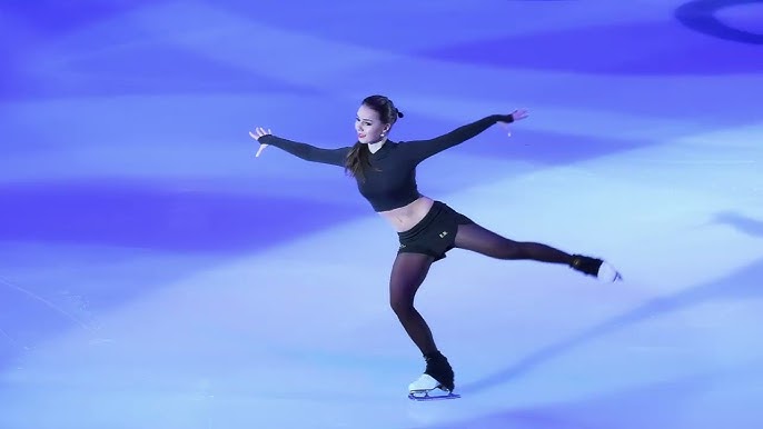 elizaveta nugumanova feet 5