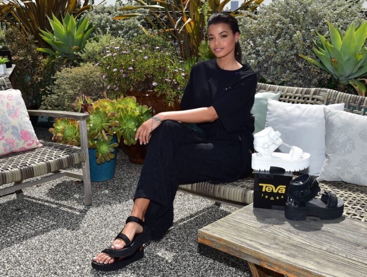 ella balinska feet 2