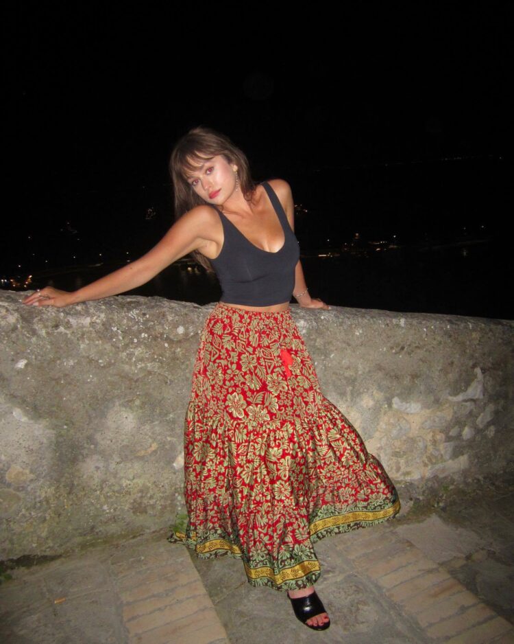 ella ballentine feet 2