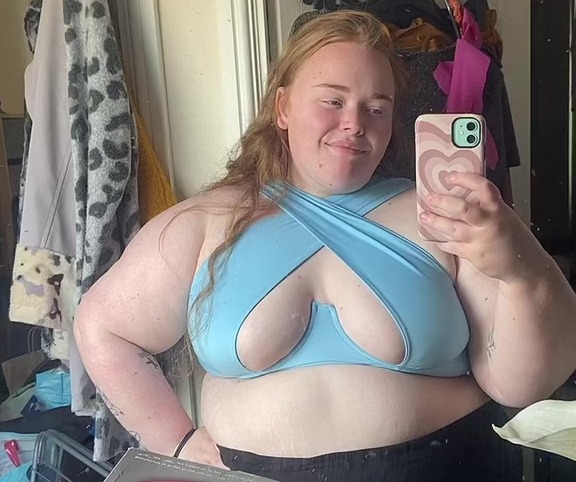 ella donnelly feet 6