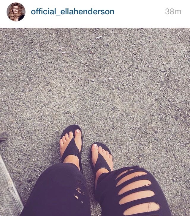 ella henderson feet 4