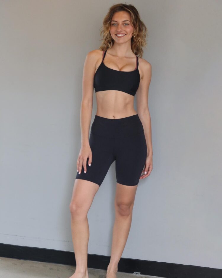 ella kernkamp feet 1