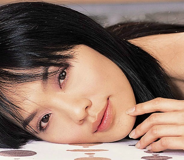 ella koon yun na feet 5