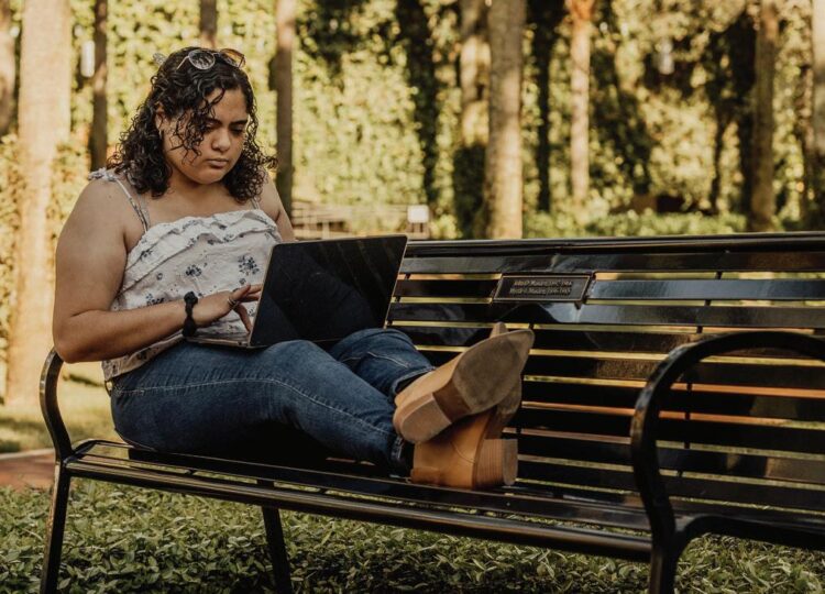 ella marshall pinder feet 5