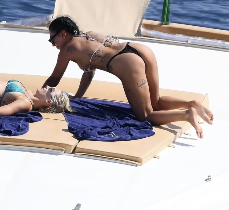 ella may ding feet 1