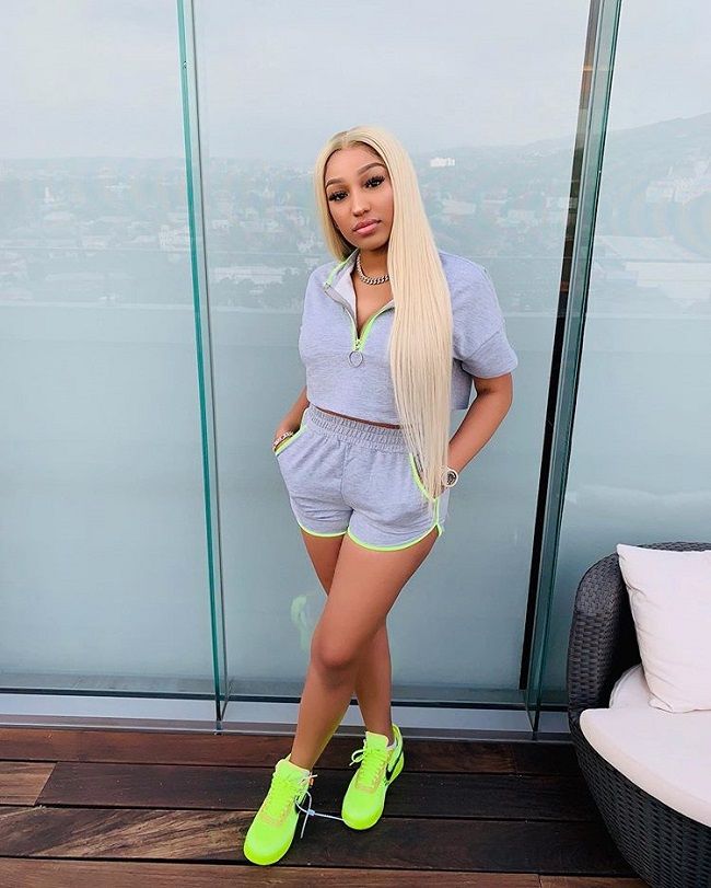 ella rodriguez feet 3