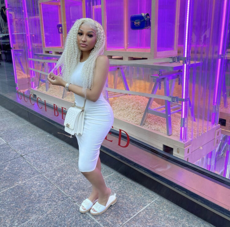 ella rodriguez feet 4