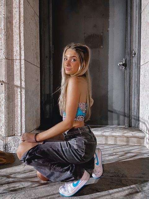 ellajanesmithh feet 5