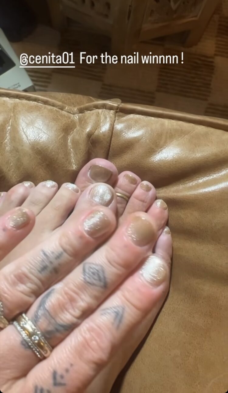 elle king feet 4