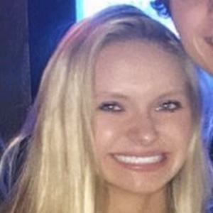 elle liniewski feet 2