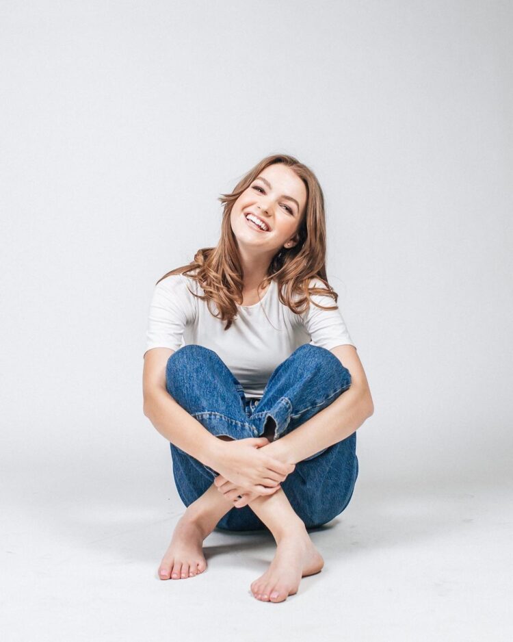 ellee jo trowbridge feet 1