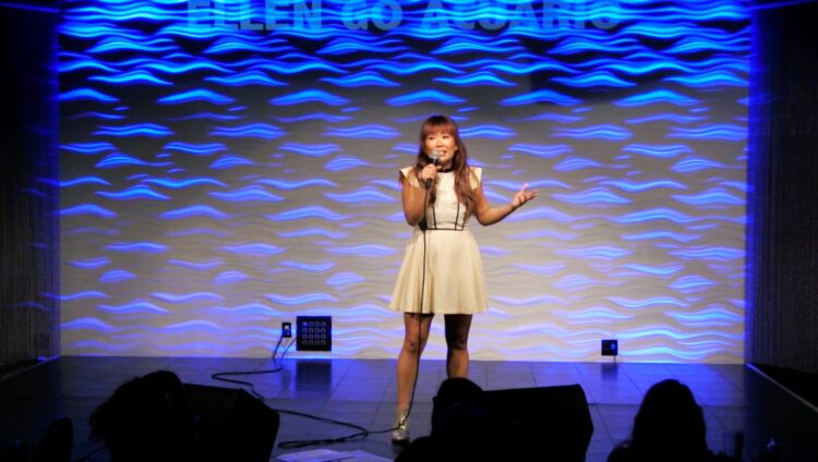 ellen acuario feet 2