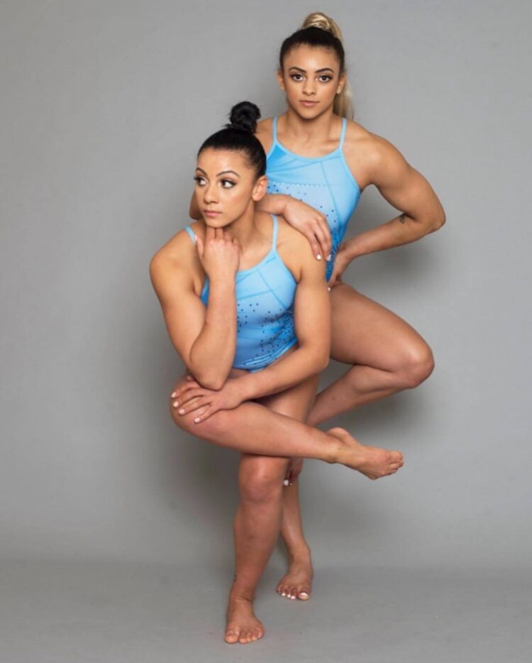 ellie downie feet