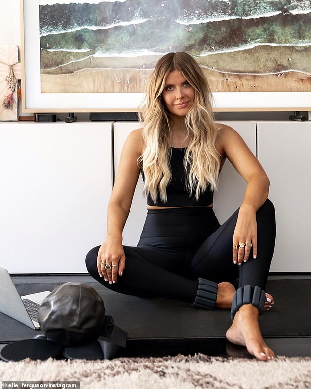 ellie ferguson feet 4