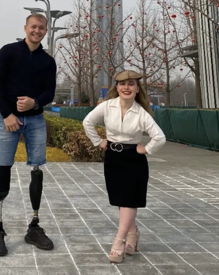 ellie robinson feet 1