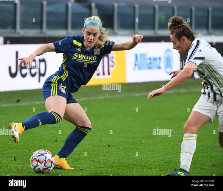 ellie sursara feet 4