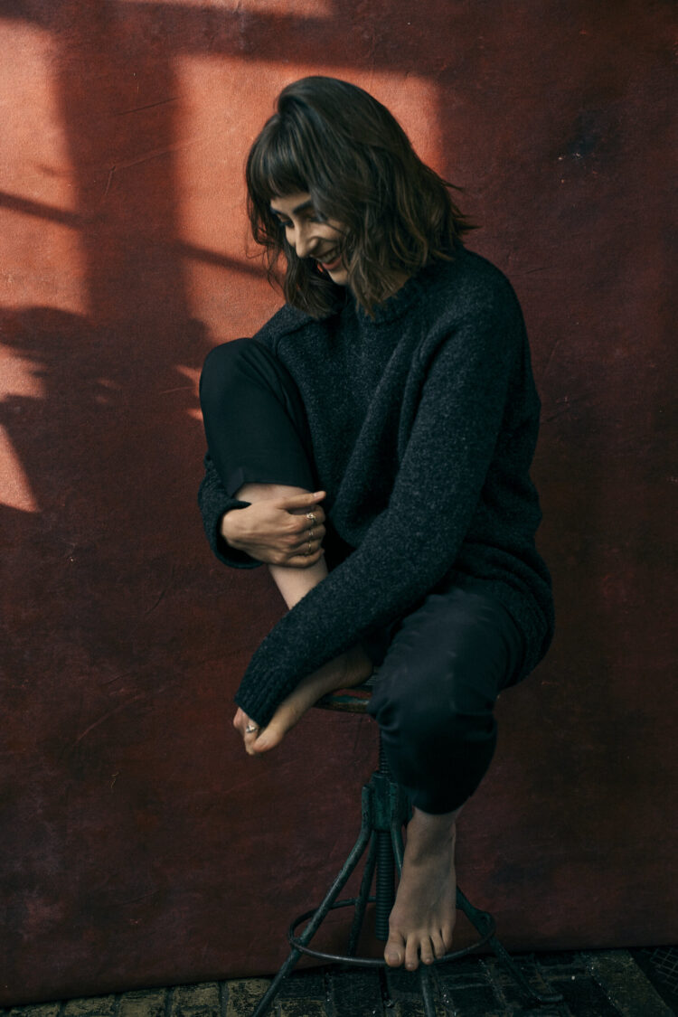 ellise chappell feet 1