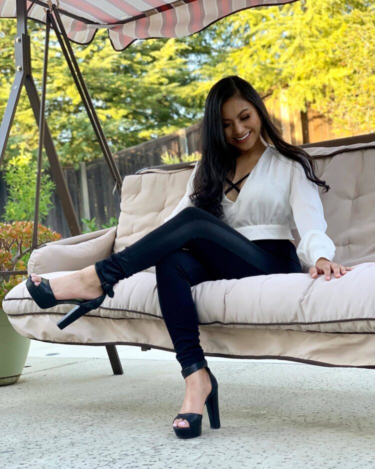 ellona santiago feet 1