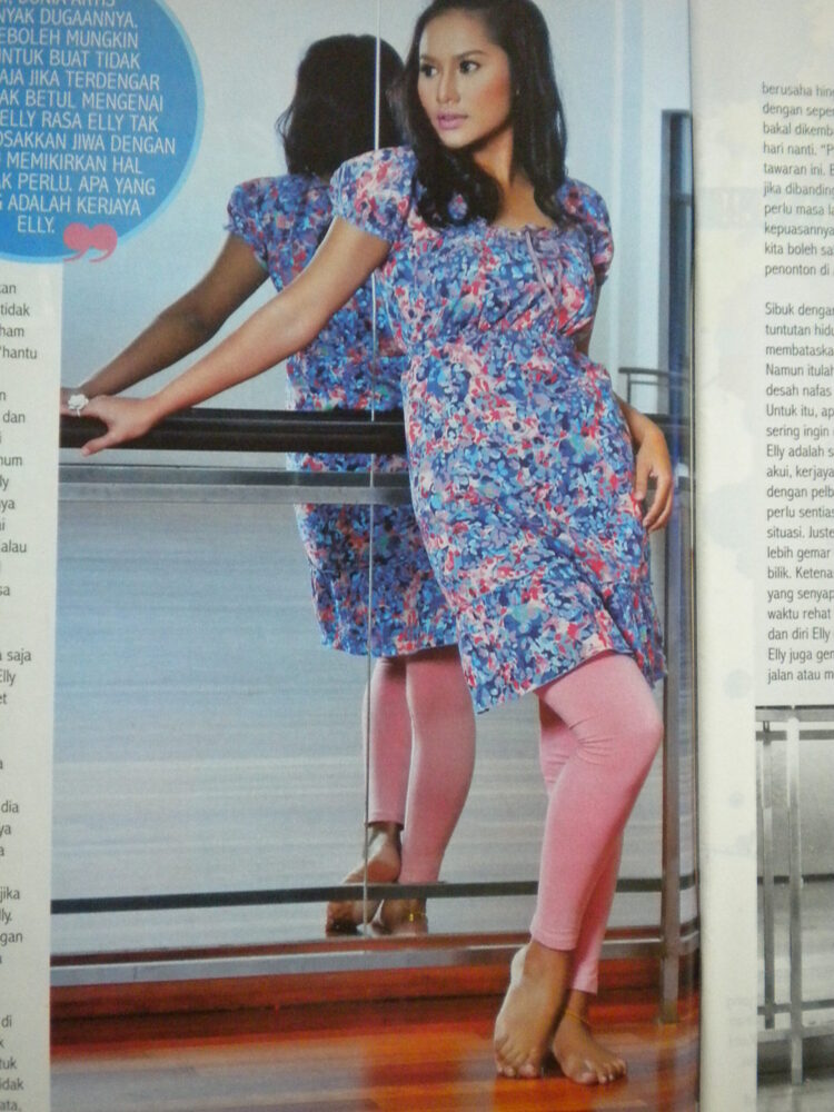 elly mazlein feet scaled