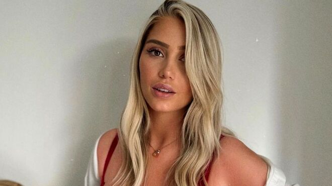 eloise appelle feet 2