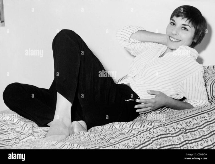 elsa martinelli feet 3