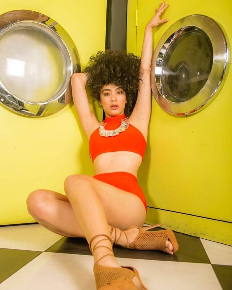 elyfer torres feet 1