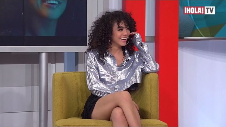 elyfer torres feet 6