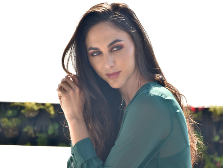 elysa villareal feet 4