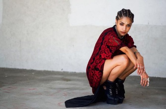 elysandra quinones feet 3